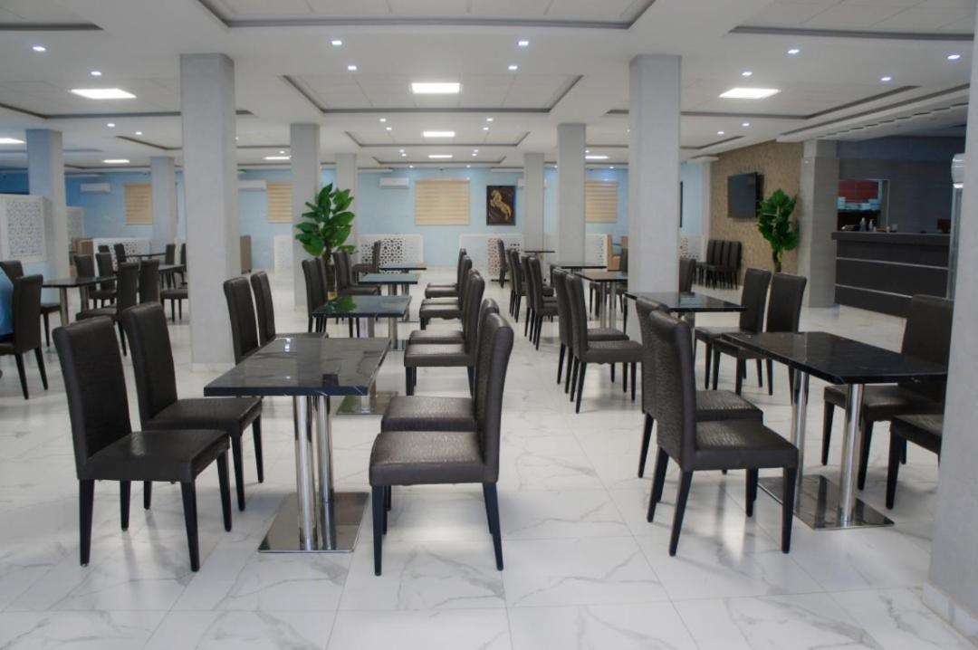Valencia Hotel & Appartements Nouadhibou Luaran gambar